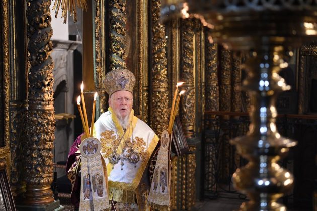 Папа Римський у різдвяному посланні побажав Україні миру і згадав про вакцини