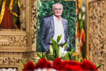 Велика втрата. У Києві попрощалися з письменником Володимиром Яворівським (ФОТО)