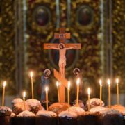 Телебачення транслюватиме Великодні богослужіння