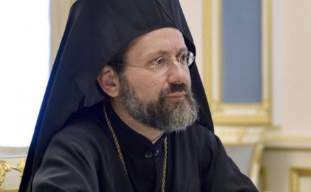 Aрхиєпискoп Йoв Гeчa зaявив, щo трeбa встaнoвити спiльнy дaтy святкyвaння Пaсхи