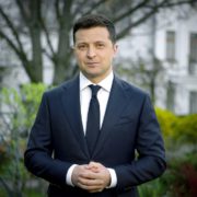 Володимир Зеленський: "Заради перемоги ми відзначаємо Великдень вдома"