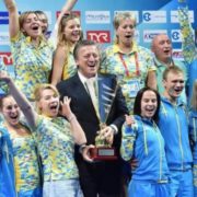 Молитва перед іконою «Нерушима стіна»