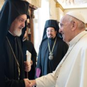 ДБР розслідує злочинну змову щодо віджуження Червоногородського Замку у приватну власність