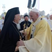 Вселенський патріарх Варфоломій зустрівся з папою Римським Франциском у Будапешті