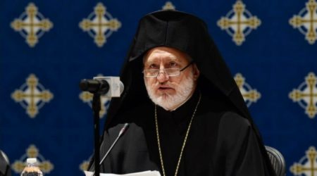 Ієрарх Вселенського Патріархату: Ми не можемо викинути братів-росіян із наших молитов