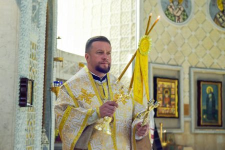 Синод ПЦУ відправив на спокій єпископа Адріана (Кулика) за побиття жінки