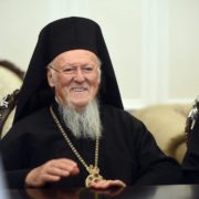 Патріарх Варфоломій образно пояснив, як ставиться до шантажу РПЦ