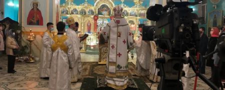 Долучитися до Великодніх свят дистанційно просить вірян Мінкульт