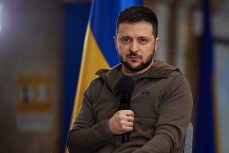 Володимир Зеленський: “Україна зацікавлена в долученні Папи Франциска до порятунку людей”