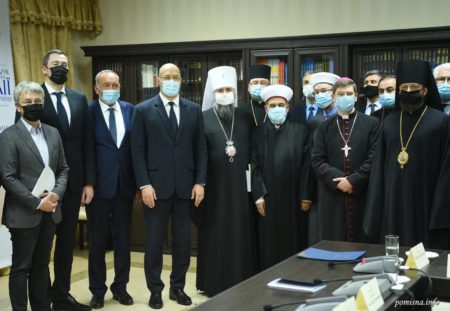 ВРЦіРО закликала зупинити обстріли міст України, хоча б на час святкування Великодня
