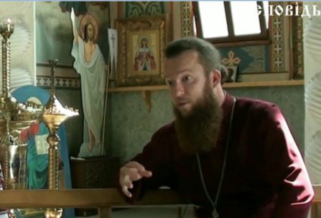 Священик і Матінка. У цій християнській сім’ї стільки вчинків, як сходинок до Бога, якими їм належить пройти – Олег Володарський