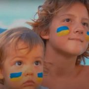 Місця щасливих людей: українські зірки згадали Маріуполь, Ірпінь, Чернігів, Харків…