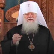 Не називаючи агресора, Папа Франциск закликав відкрити евакуацію людей з Маріуполя