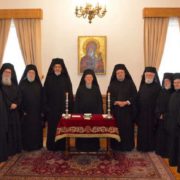 Екзарх Вселенського патріарха в Україні єпископ Михаїл помолився за Україну в храмі міста Нововолинськ