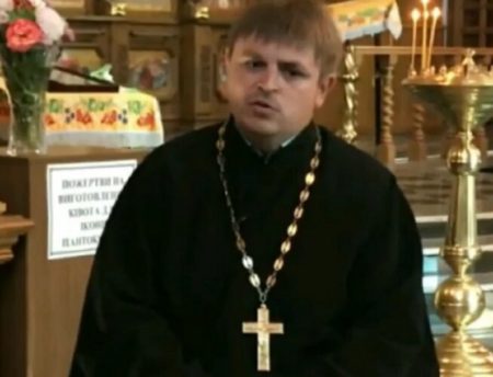 Священик Петро Мартинюк врятує від сумнівів та неспокою, допоможе не зірватися в прірву відчаю чи горя – Олег Володарський