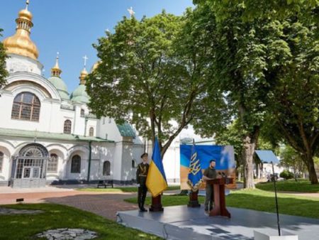 Відтепер новопризначені посли іноземних держав вручатимуть вірчі грамоти у Софійському соборі – Зеленський