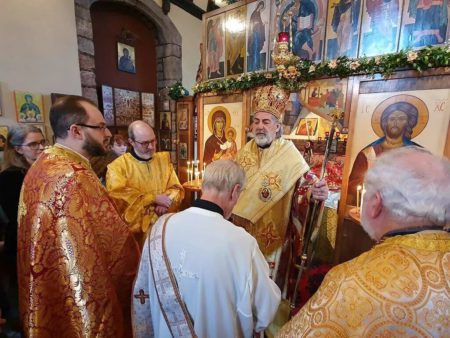 Архієпархія Вселенського Патріархату у Великій Британії засновує українські парафії
