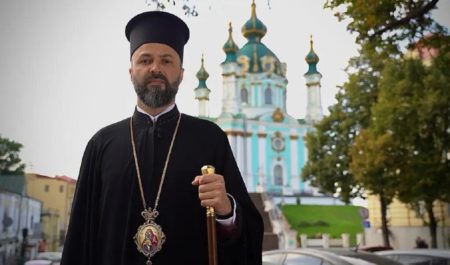 Мати-Церква щоденно молиться за Україну: Екзарх Вселенського патріарха привітав українців з Днем Незалежності (відео)