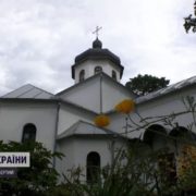 На території ліцею Богуна почала богослужіння ПЦУ замість Московського патріархату