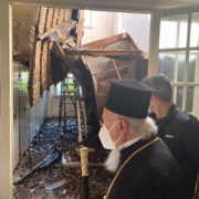 Патріарх Варфоломій відвідав будинок пристарілих після пожежі
