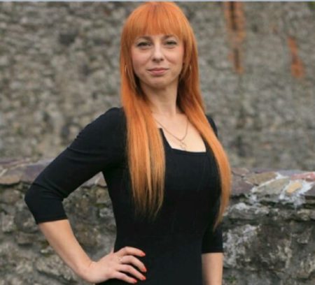 Власта Негря фанатично кохає свою країну. Вона свято вірує в те, чим займається – Олег Володарський