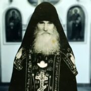 ХОТІТЄ ЖИТЬ — БЄГІТЄ...