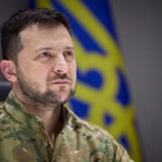 ХОТІТЄ ЖИТЬ — БЄГІТЄ...