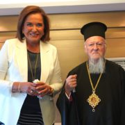 У сердечній атмосфері парламентар Дора Бакояніс зустрілась із Вселенським Патріархом Варфоломієм