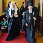 Святійший Патріарх Філарет нагородив воїнів тероборони Києва та волонтерів