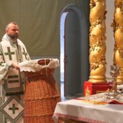 Єпископ Михаїл: Господь не робить людей багатими, але наповнює їх істиною