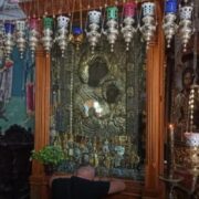 «За Україну»: Вселенський патріарх запалив незгасиму лампаду перед Чудотворним образом