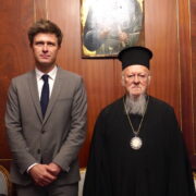 Парламент Румунії визнав Голодомор злочином проти людства і українського народу
