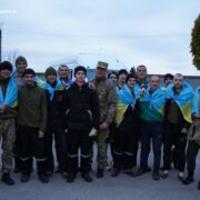 ПРАПОР В РУКИ – АРХІЗЕКУ УКРАЇНИ