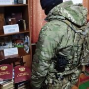 СБУ знайшла проросійську літературу, мільйони готівки та «сумнівних» громадян рф під час безпекових заходів у приміщеннях УПЦ (МП)