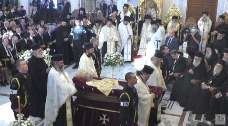 У Нікосії відбувся чин похорону архиєпископа Кіпрського Хризостома II