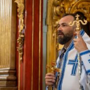 «Хіба ти забув, що мистецтво в усіх таємницях інструментів не варте гроша без любові?... Співай дерзновенно!», – говорив Григорій Сковорода