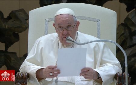 Папа: у свято Бога, Який став дитиною, пам’ятаймо про українських дітей