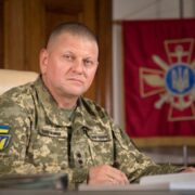 <strong>Прес-служба Святого Престолу: Папа-емерит при свідомості, стан стабільний</strong>