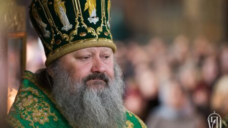 Павло (Лебідь) заявив, що їх можуть не пустити до храмів Києво-Печерської Лаври