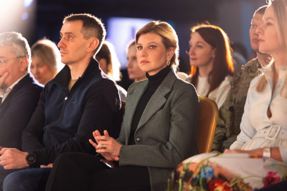 Перша леді Олена Зеленська відкрила форум «Філософія спроможності» до Міжнародного дня людей з інвалідністю