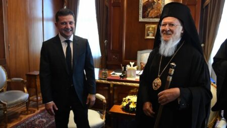 Президент України привітав патріарха Варфоломія із Різдвом Христовим