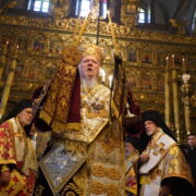 <strong>Папа привітав українців на площі Святого Петра, побажавши миру</strong>