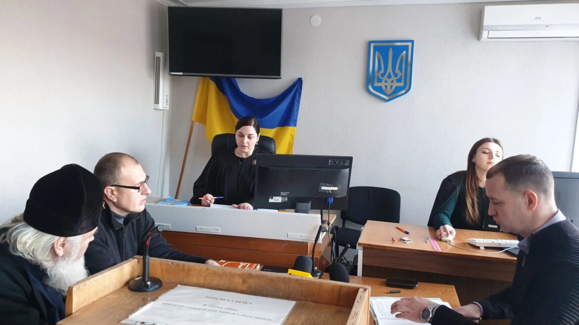 У Кропивницькому обирали запобіжний захід екскерівнику єпархії УПЦ (МП) на Кіровоградщині