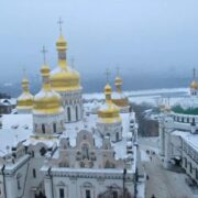 <strong>Данілов закликав УПЦ МП назвати Путіна сатаною: «Звертайтесь не до Зеленського, а до своєї совісті»</strong>