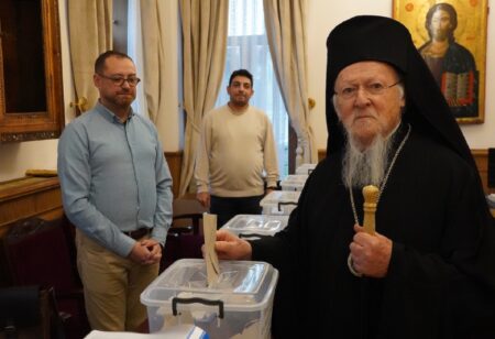 Вселенський патріарх проголосував за призначення нових рад директорів. однорідних установ регіону затоки Фанаріу — Кератіу