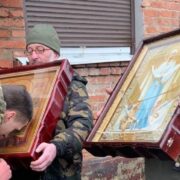 Всеукраїнський хресний хід з мощами святих воїнів за мир в Україні проходить на Харківщині та Донеччині