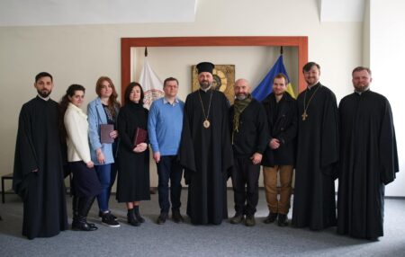У Ставропігії Вселенського Патріархату в Україні презентували перше в новітній історії Євангеліє-Апракос українською