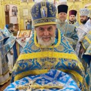 <strong>У Вінниці священику УПЦ МП поранили ножем горло, нападаючого затримали, потерпілий перебуває у реанімації</strong>