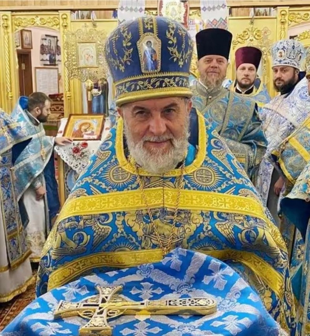 <strong>У Вінниці священику УПЦ МП поранили ножем горло, нападаючого затримали, потерпілий перебуває у реанімації</strong>