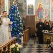 Церква, яка керується з москви, не може бути українською – Петро Порошенко в Рівному